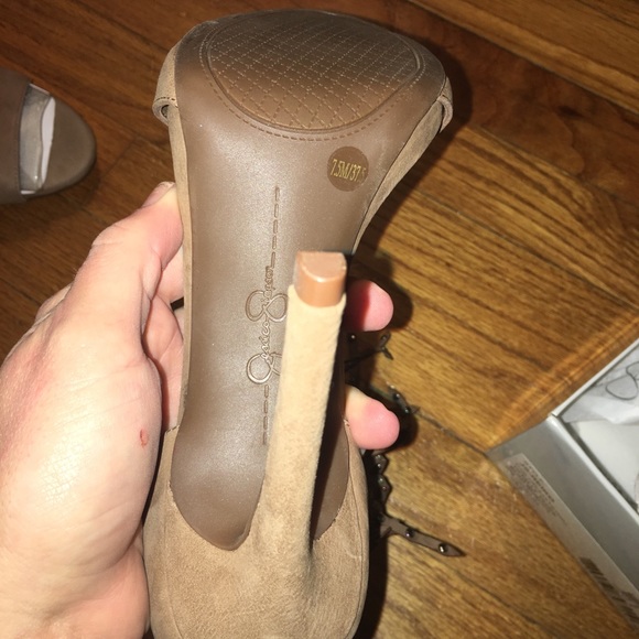 Jessica Simpson Heels - Picture 4 of 6